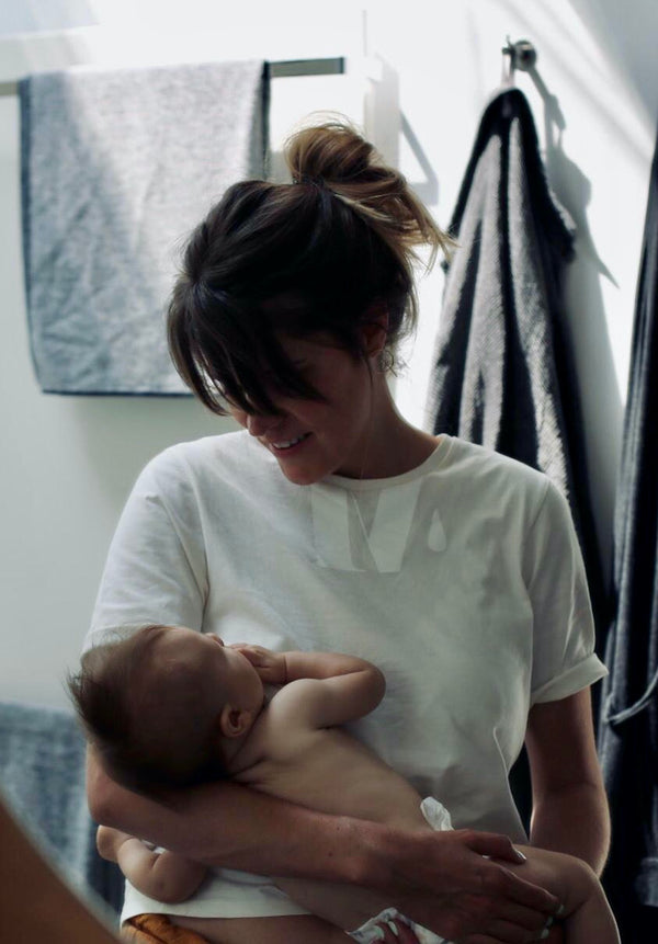 Weißes T-Shirt 'Who run the world? MUMS'