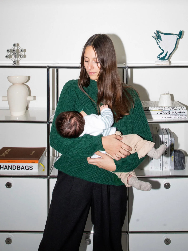 Pull d'allaitement Soulmate Milk Away en maille vert confortable et chaud pour allaiter discretement en hivers